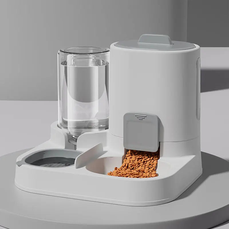 Gravity Food & Water Station